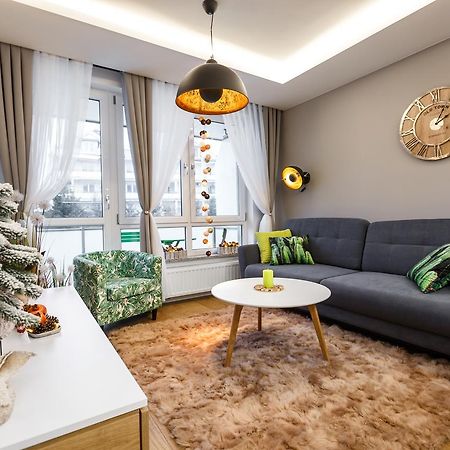 New Wave Apartment Tropical Ряшів Екстер'єр фото