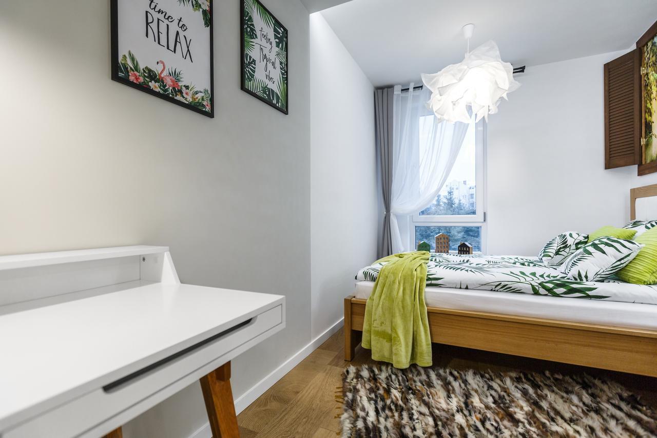 New Wave Apartment Tropical Ряшів Екстер'єр фото