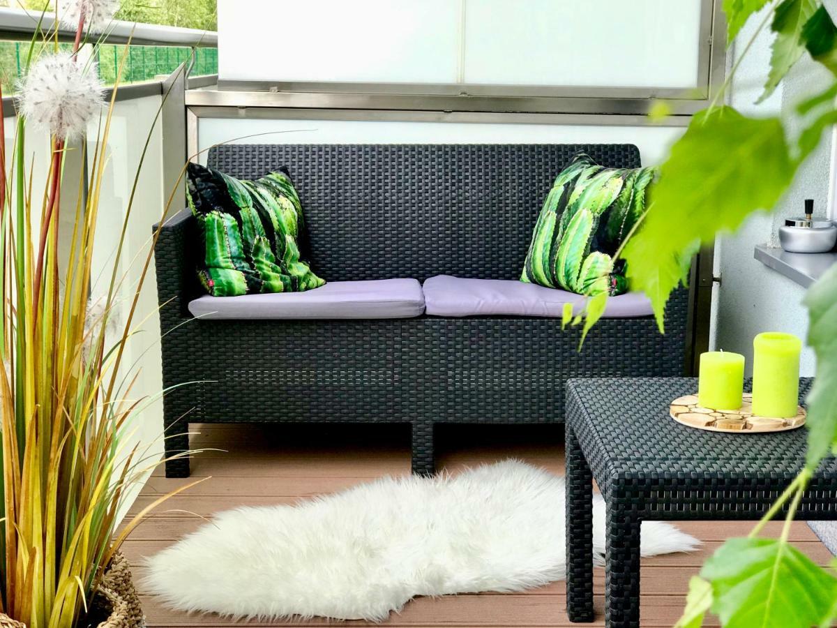 New Wave Apartment Tropical Ряшів Екстер'єр фото